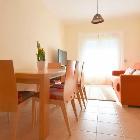 Perfect Downtown With Garage Albufeira